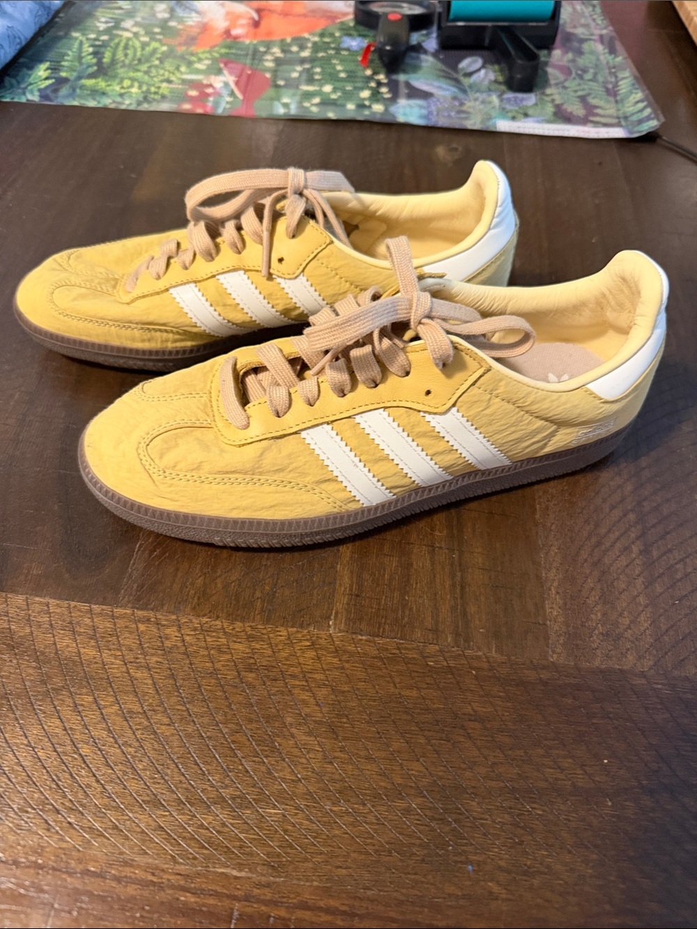 ADIDAS samba sneakers YELLOW men’s size 6.5 , women’s 7.5 euro 39.5